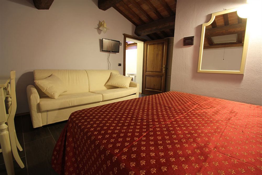 Relais La Leopolda Bed and Breakfast Cortona Exteriör bild